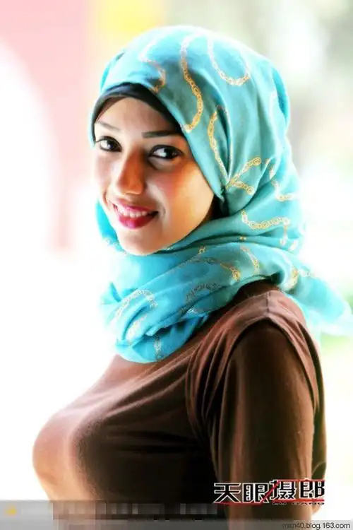 神秘面纱的阿拉伯埃及美女!