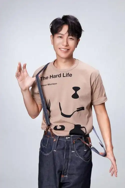 金曲创作才子韦礼安推出疗愈单曲忽然82上线