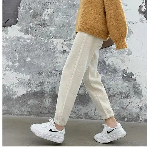 配马丁靴的裤子高街ins潮米白色灯芯绒男裤秋冬加绒工装休闲长裤