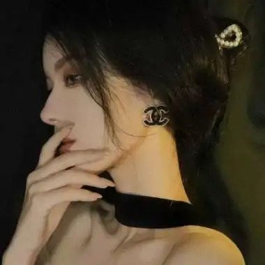 女生最新头像2021女生真人照片大图