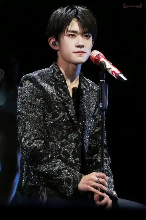 易烊千玺入选2024年30佳青年歌手