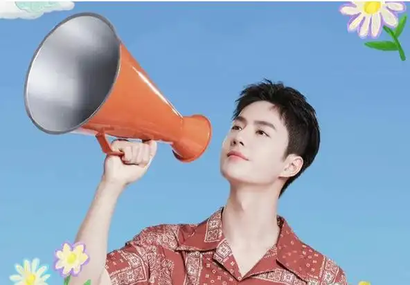 王一博的最新路透照,久未露面的酷盖,清瘦了不少!_低调_作品_传闻