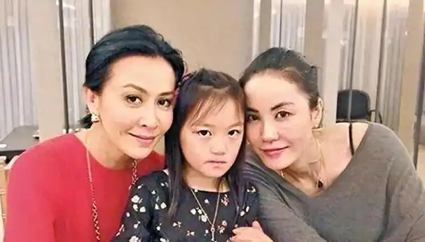 追寻王菲女儿成长路全新曝光照片