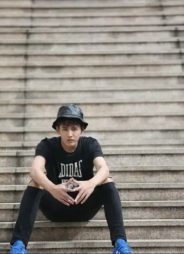 镇江扬中叛逆的学校收费