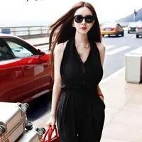 气质女神头像带墨镜图 戴墨镜超有气质的女生头像_微信头像图片大全