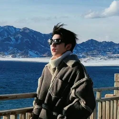 头像    #王源看我们如何相遇vlog##王源呆毛