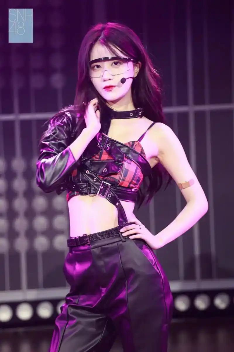 左左哥哥帅的过分#snh48 #左婧媛 #这谁顶得住#185 - 抖音