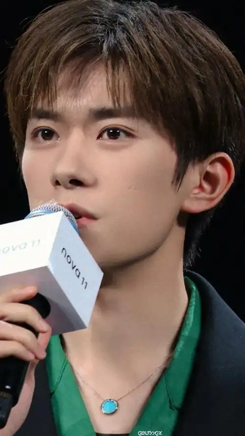 水灵灵湿漉漉的眼睛#易烊千玺请你一杯