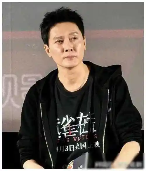 冯绍峰泪谈儿子星光背后父亲的深沉与挣扎这是想要复婚