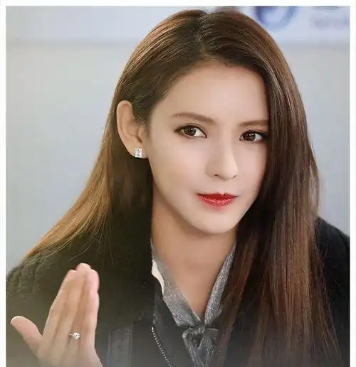 回顾盘点进入娱乐圈的10位女网红:白鹿踏实认真,赵露思俏皮搞笑