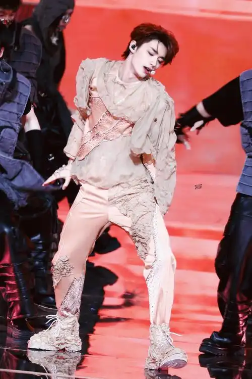 丁程鑫 唯一主舞