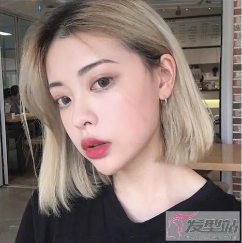 亚麻色短发发型 显白吸睛又时尚_发型站_最新流行发型设计发型图片与