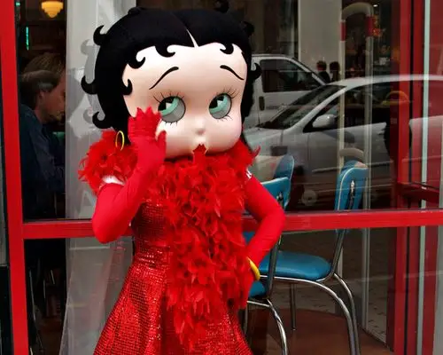 35张精彩的贝蒂娃娃照片