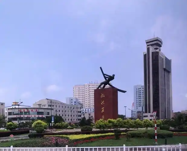 吉林地标一摇橹人