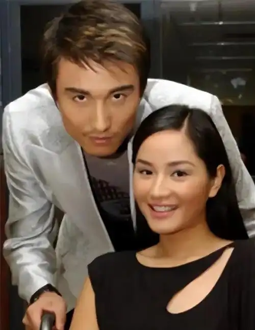 回顾演员胡兵暗恋瞿颖30年被母亲催婚51岁仍未婚未育