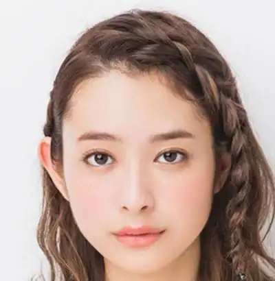 图适合圆脸的编发图片集合侧刘海编发时尚别致