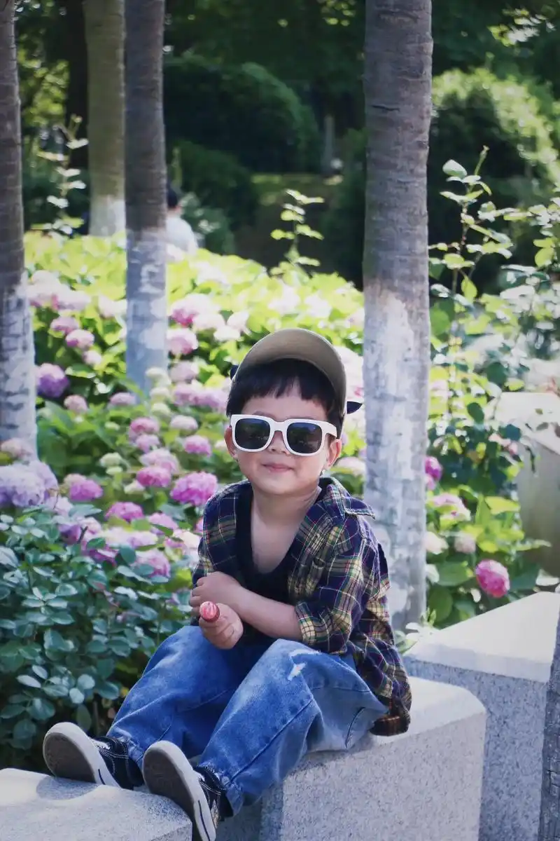 今天是酷酷哒可爱小男孩96.