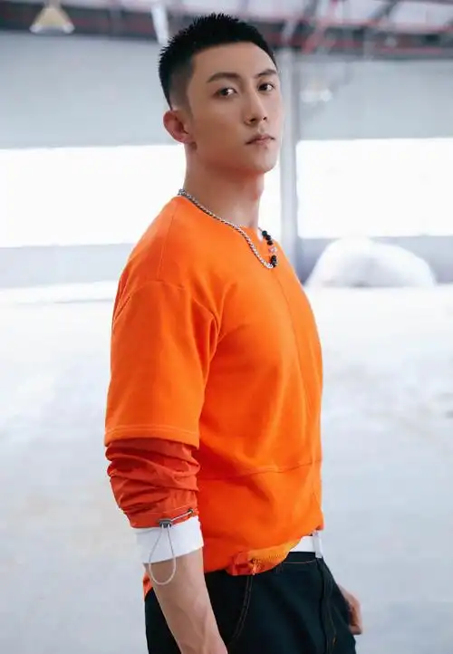 黄景瑜酷帅有型写真图片19