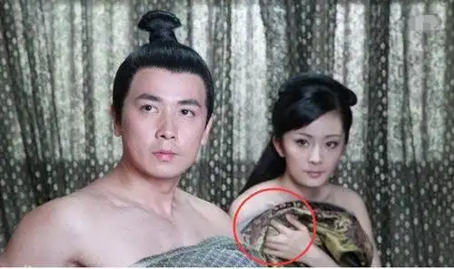 最大饱眼福的穿帮镜头,迪丽热巴裙子都坏了还穿着,差点就暴露了