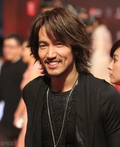 43岁的"霸道总裁"言承旭,未来路在何方?