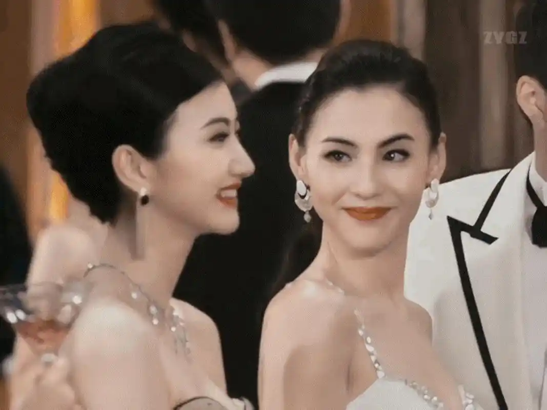 张柏芝景甜同框,引发热议!