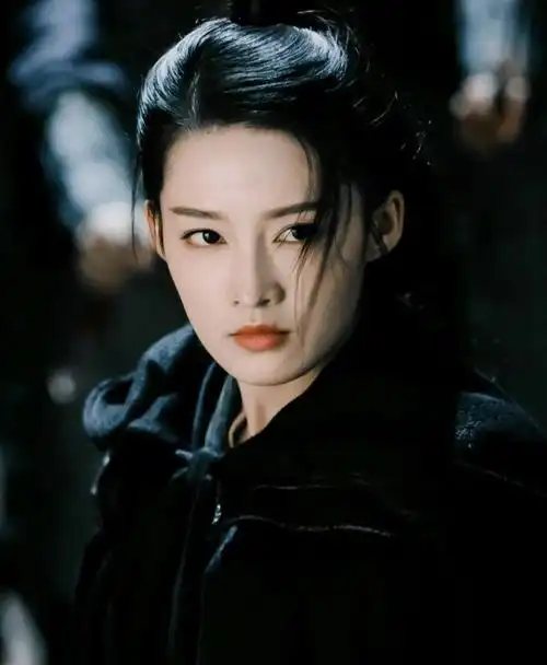 李沁有种温柔内敛的美丽,天生的古装美人,清冷系女孩__财经头条