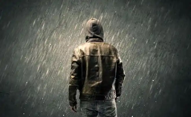 在雨中跑着比走着要经受更多的淋雨