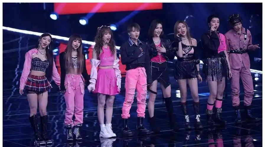 杨幂早年"龙套照"全网疯传,真实容颜终公开|古装新戏将军诺_黄子韬