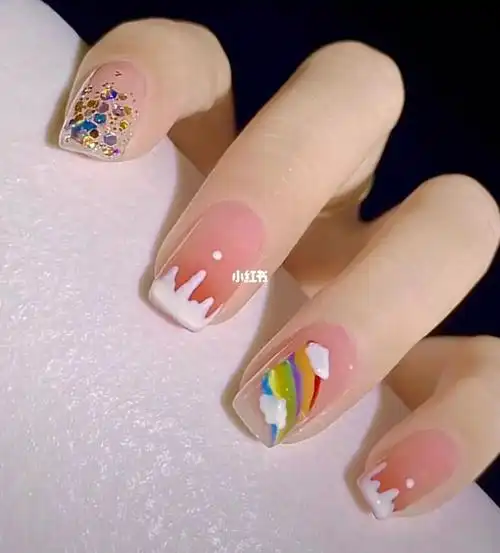 夏日小清新彩虹美甲