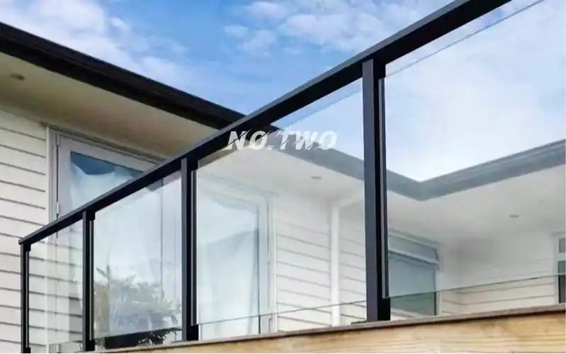 玻璃阳台护栏铝合金立柱简约时尚