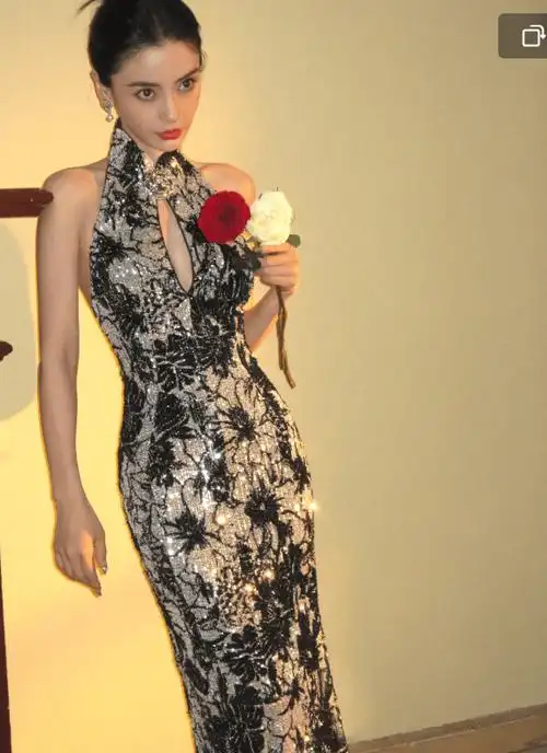 原创杨颖把事业彻底作没了咖位降级与杨超越同座憔悴迷茫全写脸上