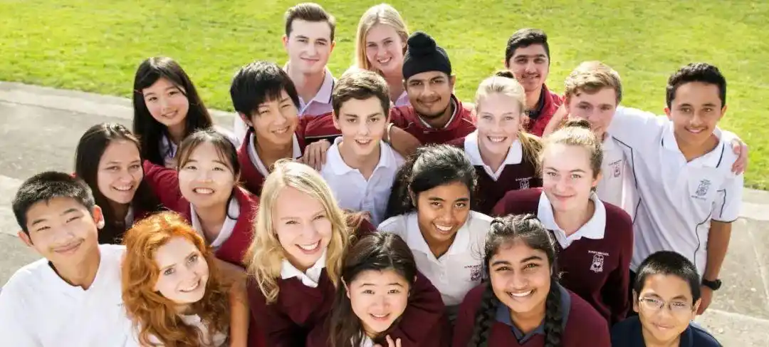 澳洲调查:有钱的澳洲白人家长都不愿意让孩子上精英学校了!