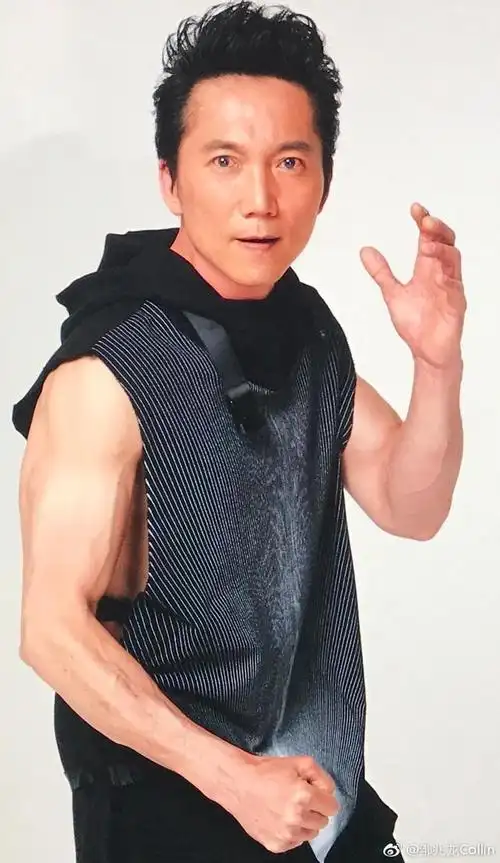 50岁邹兆龙被晒语音,合照证明出轨,经纪人:想红想疯了吧!