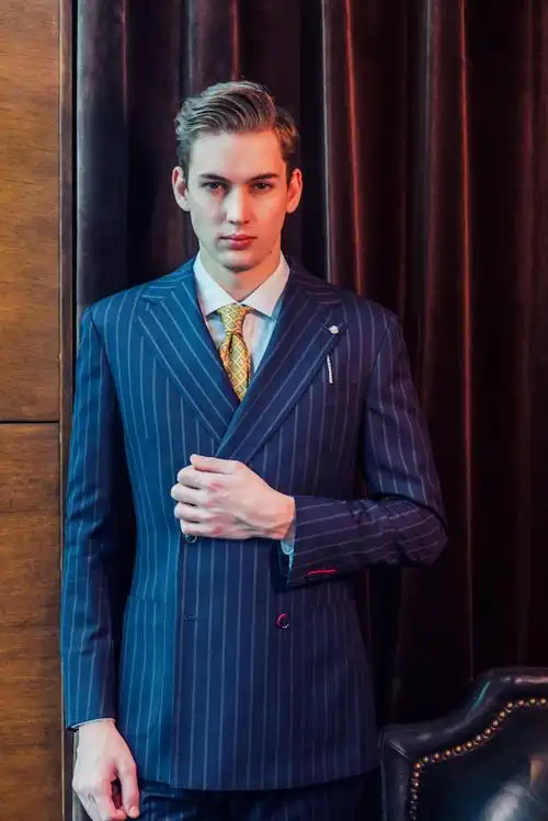 han&pusi 藏蓝色宽条纹西装套装