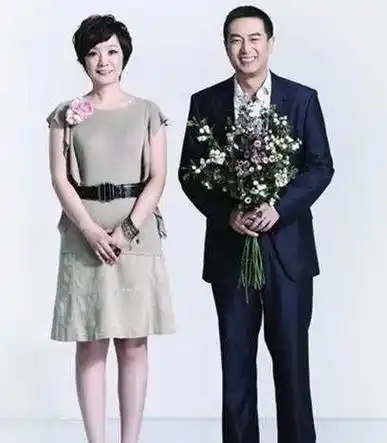 张嘉译真厉害!娶了这样的一个老婆,网友:好男人有眼光啊!