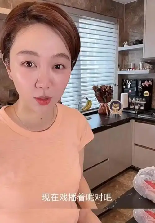 原来她是宋丹丹女儿出道20年0绯闻身材好到秒杀林志玲