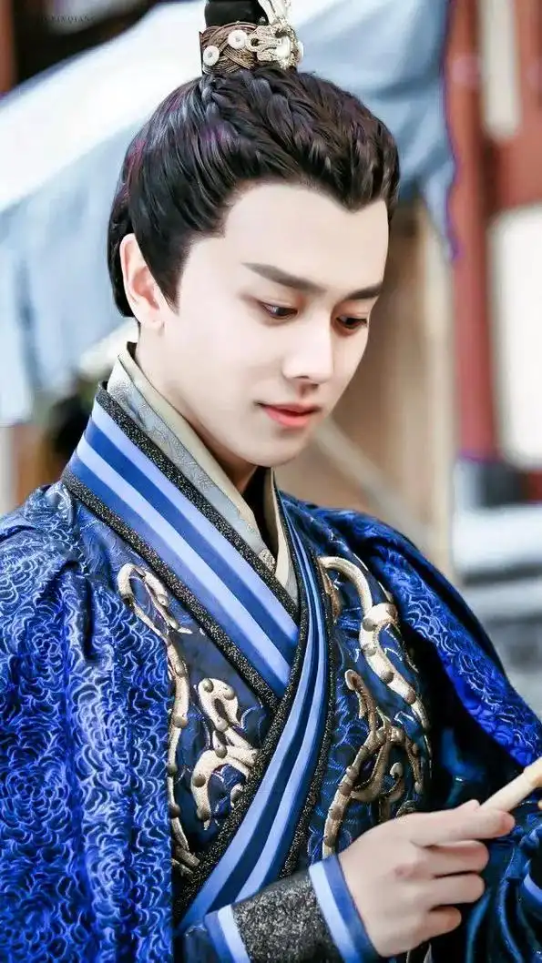 2017年爆火97的《大唐荣耀》 我去年才追 自此入了任嘉伦 - 抖音