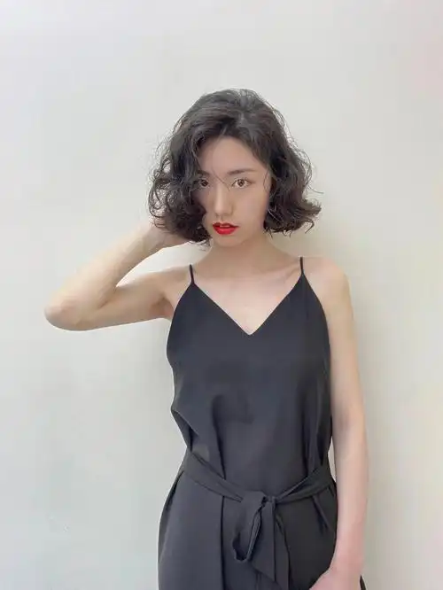 短发复古风|||氛围感港风烫发发型,比较有复古淑女的气质,「依依造型