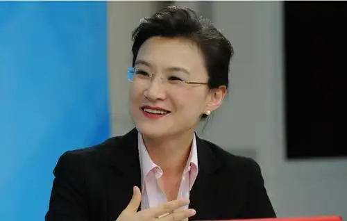 而董倩也因为这个节目成为了观众眼中的著名主持人.