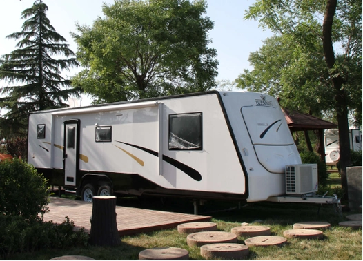 白鹿原上,有一个与众不同的旅游休闲胜地,这就是白鹿原·白鹿仓景区