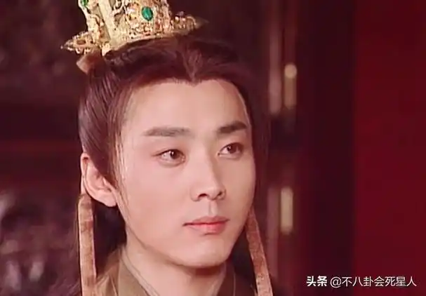 相比同时期的那些古装男神们,沈晓海一直发展得不温不火,甚至很少担纲