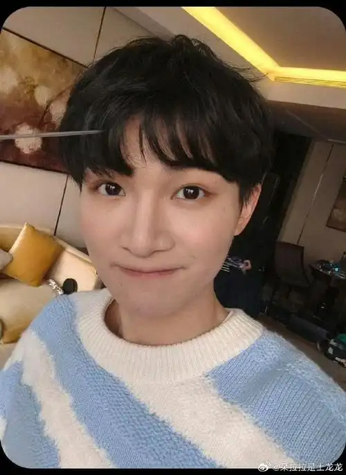 周深宝藏男孩##周深 可爱