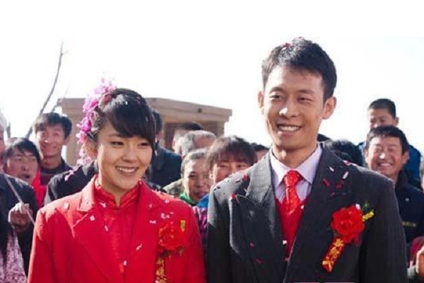 影帝张译"隐藏"多年的妻子,原来是熟悉的主持人,难怪不愿公开