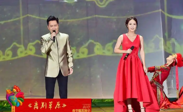 云飞云朵深情演唱