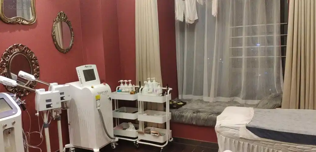 艾夕皮肤护理中心