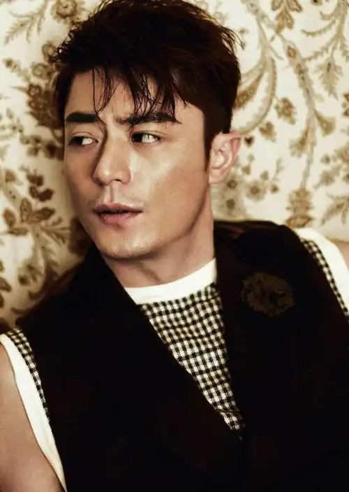 来看看这些男明星的写真充满了成熟男人的魅力最后一张超帅