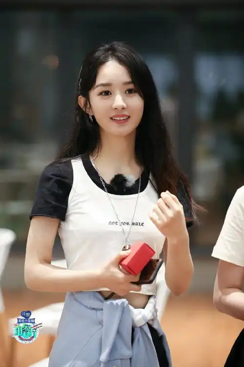 > 赵丽颖《中餐厅第四季》第九期剧照图片(7/8)