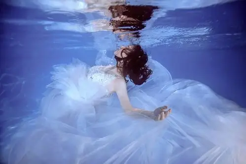 十二星座水下婚纱照,巨蟹座温柔唯美,水瓶座独特创新!