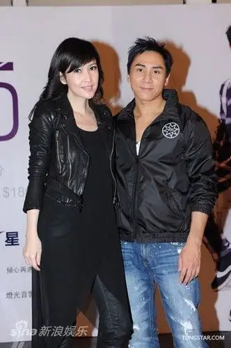 图文黄凯芹演唱会庆功周慧敏与黄凯芹