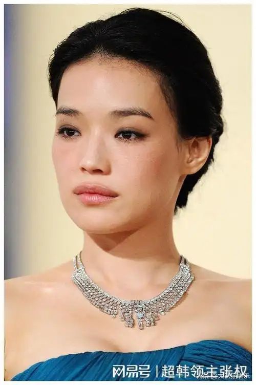 没对比就没伤害,事实证明,被嫌弃的"大脸"女星才是最扛老的|脸大|方脸